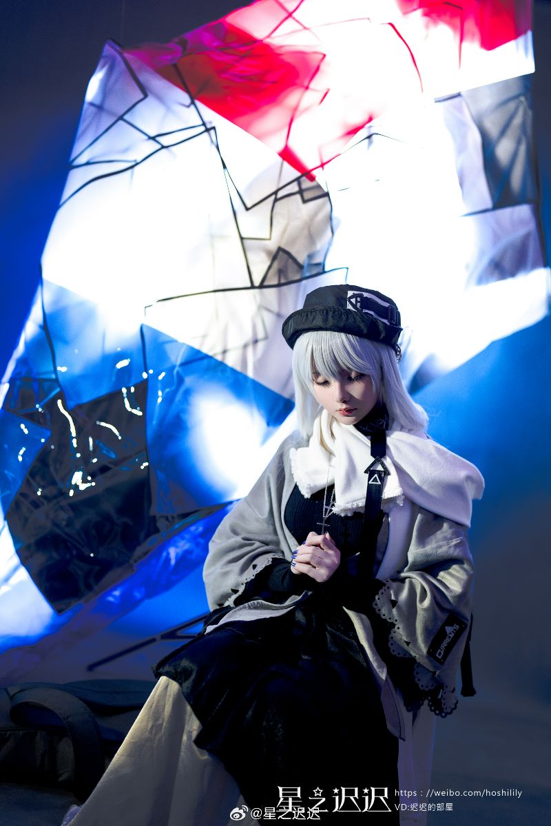 星之迟迟cos~约尔圣诞 cosplay写真图集资源欣赏