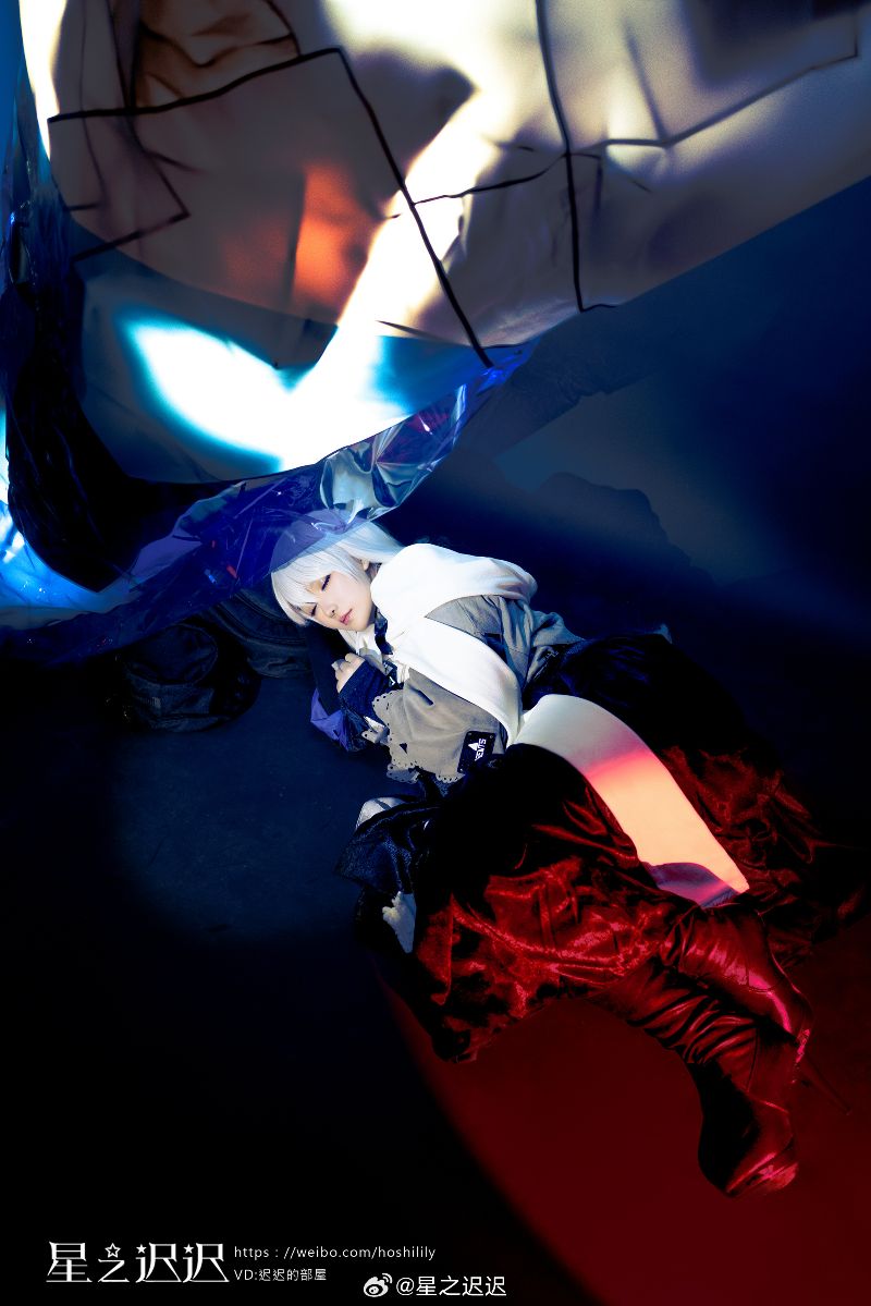 星之迟迟cos~约尔圣诞 cosplay写真图集资源欣赏