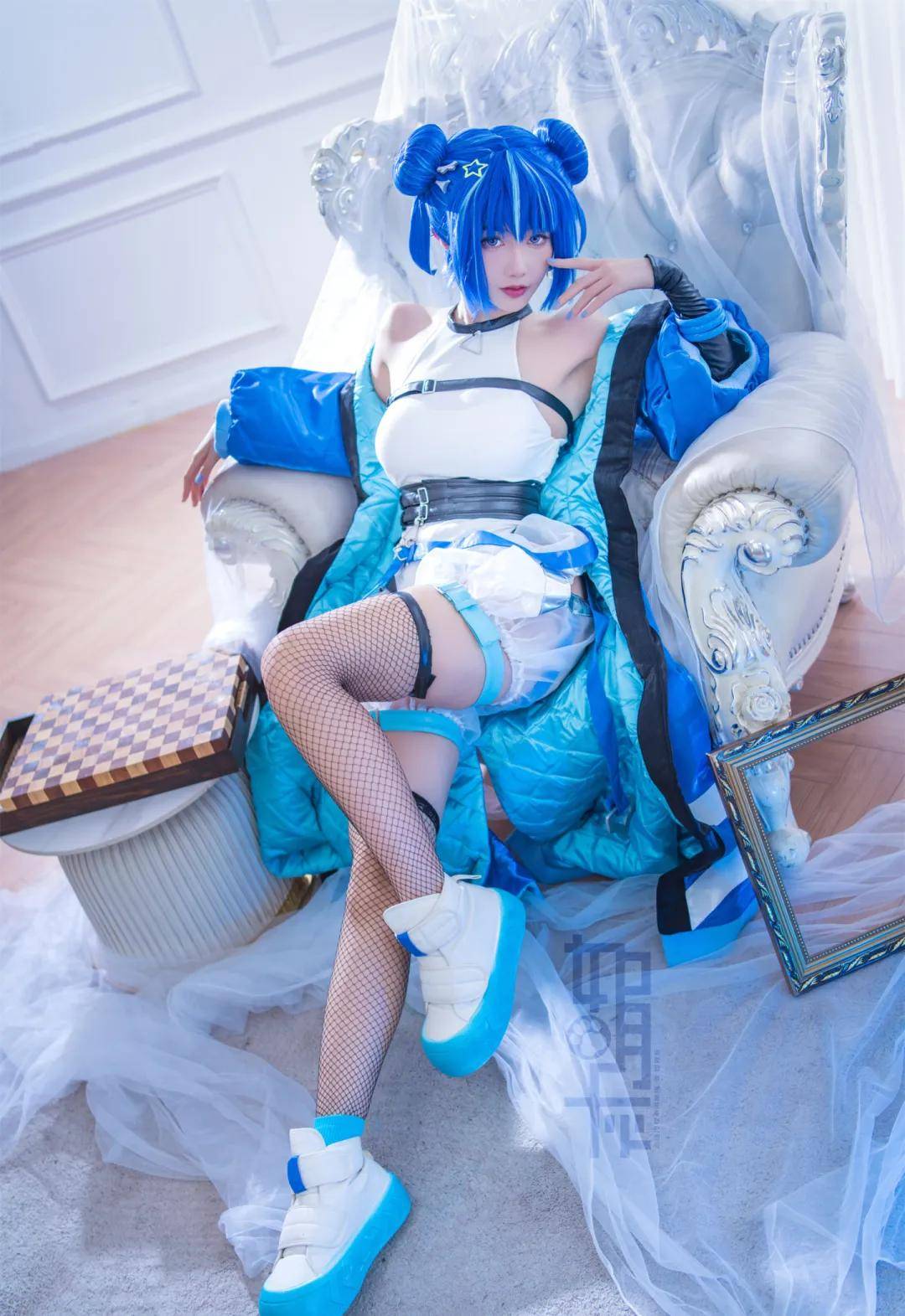 独家爆料！邪恶双子COSPLAY，蓝发女神降临，美到窒息的瞬间，你错过了吗？